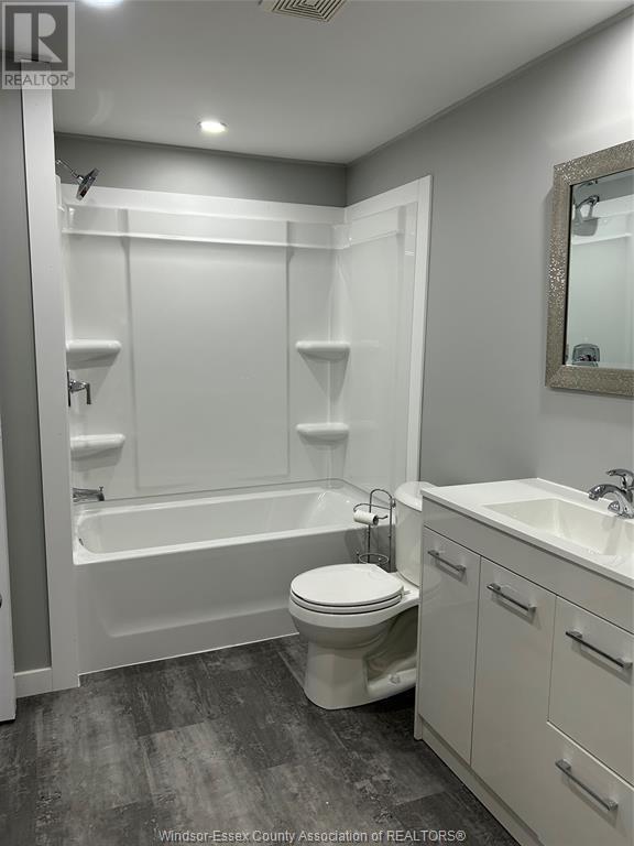 1 Parkside Drive, Mcgregor, Ontario  N0R 1J0 - Photo 12 - 24021495