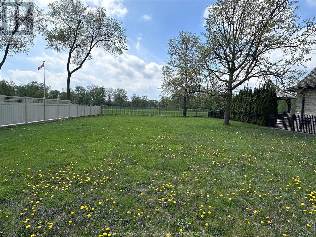 4059 Roseland Drive East, Windsor, Ontario  N9G 1Y5 - Photo 19 - 25010707