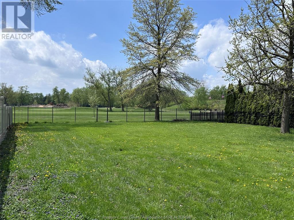 4059 Roseland Drive East, Windsor, Ontario  N9G 1Y5 - Photo 4 - 25010707