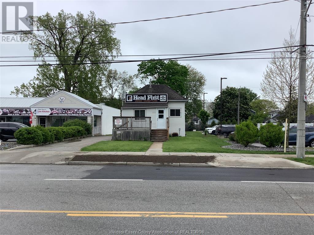 222 LAUZON, Windsor, Ontario