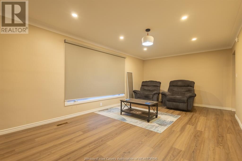 1695 Division Road North, Kingsville, Ontario  N9Y 2Y9 - Photo 6 - 25019364