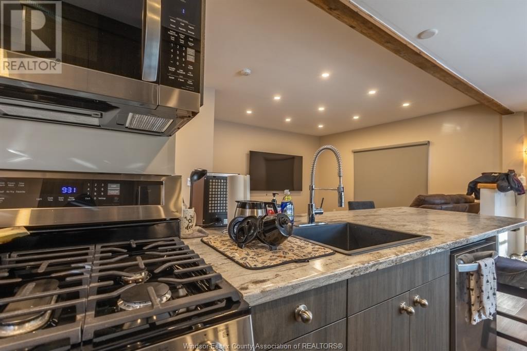 1695 Division Road North, Kingsville, Ontario  N9Y 2Y9 - Photo 9 - 25019364