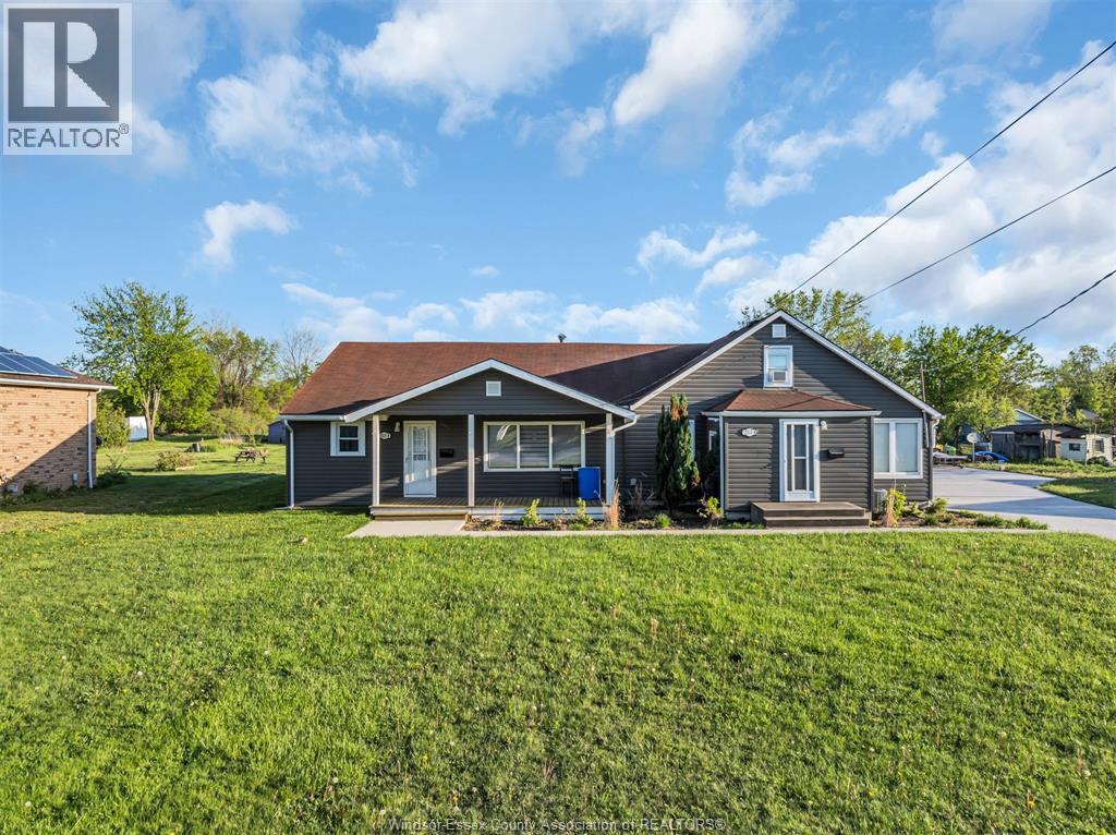 215 Texas, Amherstburg, Ontario  N9V 2R8 - Photo 2 - 25020236