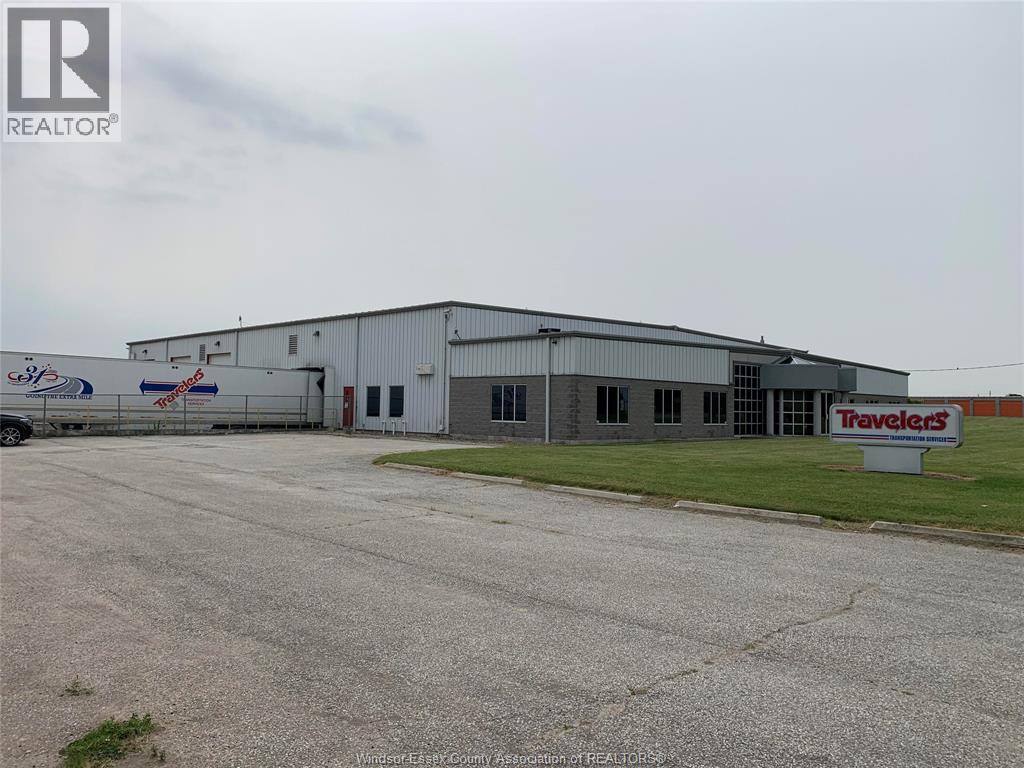 775 Gillard Street, Wallaceburg, Ontario  N8A 5G7 - Photo 2 - 25020263