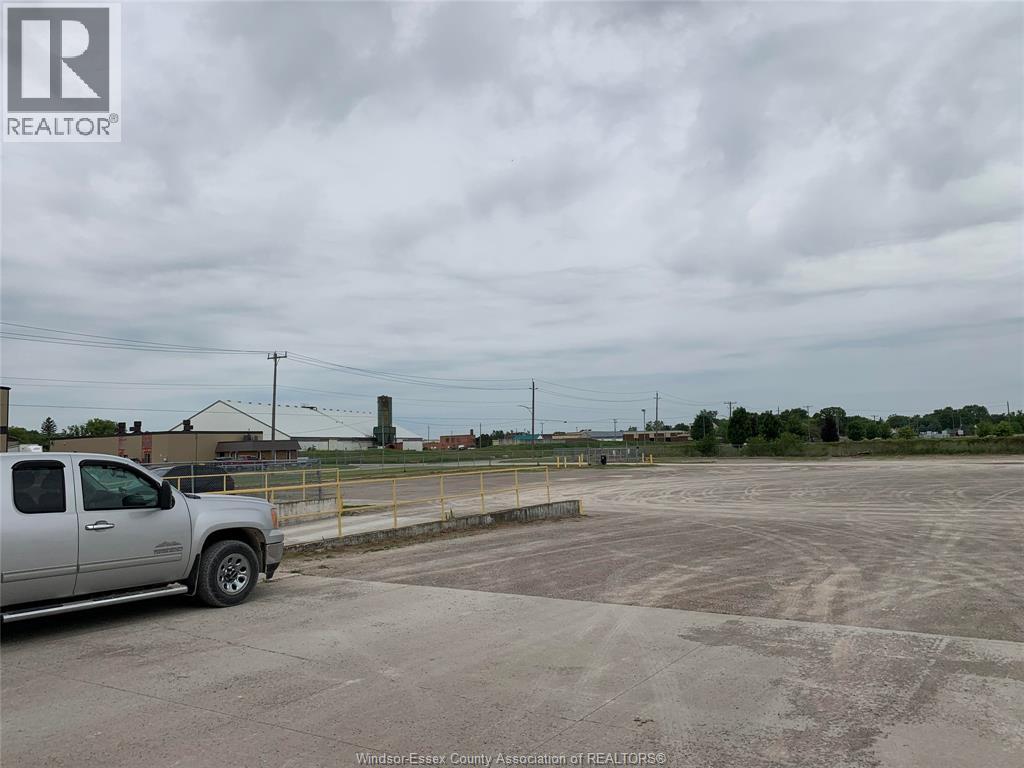 775 Gillard Street, Wallaceburg, Ontario  N8A 5G7 - Photo 28 - 25020263