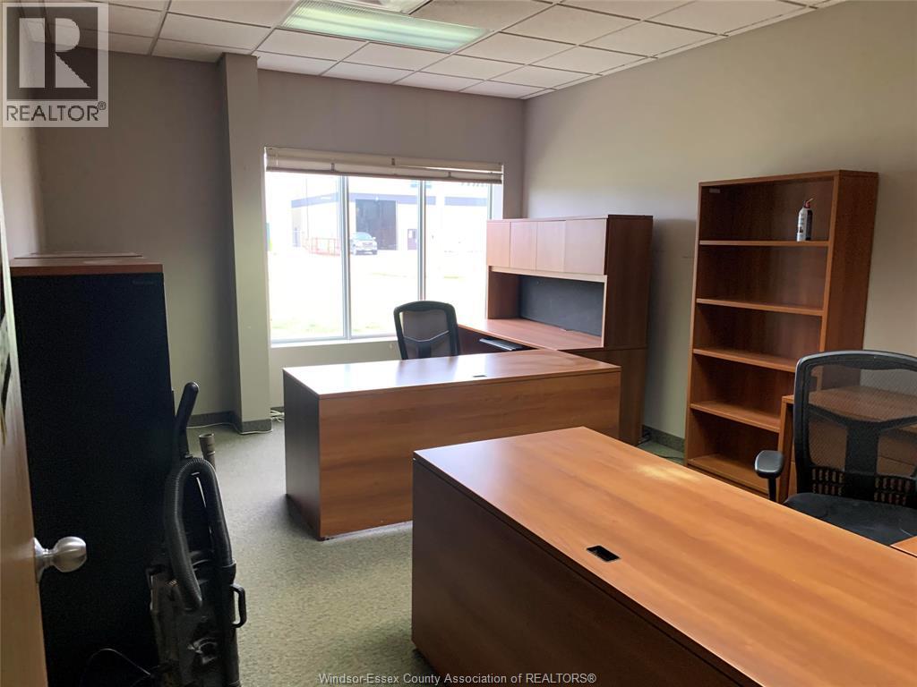 775 Gillard Street, Wallaceburg, Ontario  N8A 5G7 - Photo 8 - 25020263