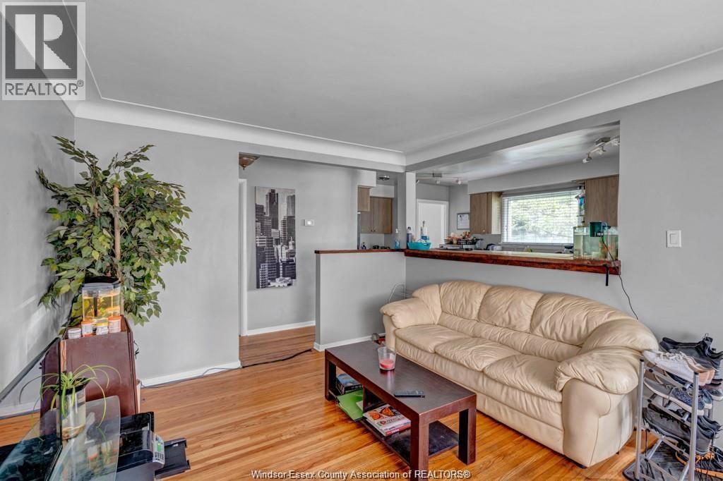 1158 Dot Avenue, Windsor, Ontario  N9C 3J1 - Photo 2 - 25020871