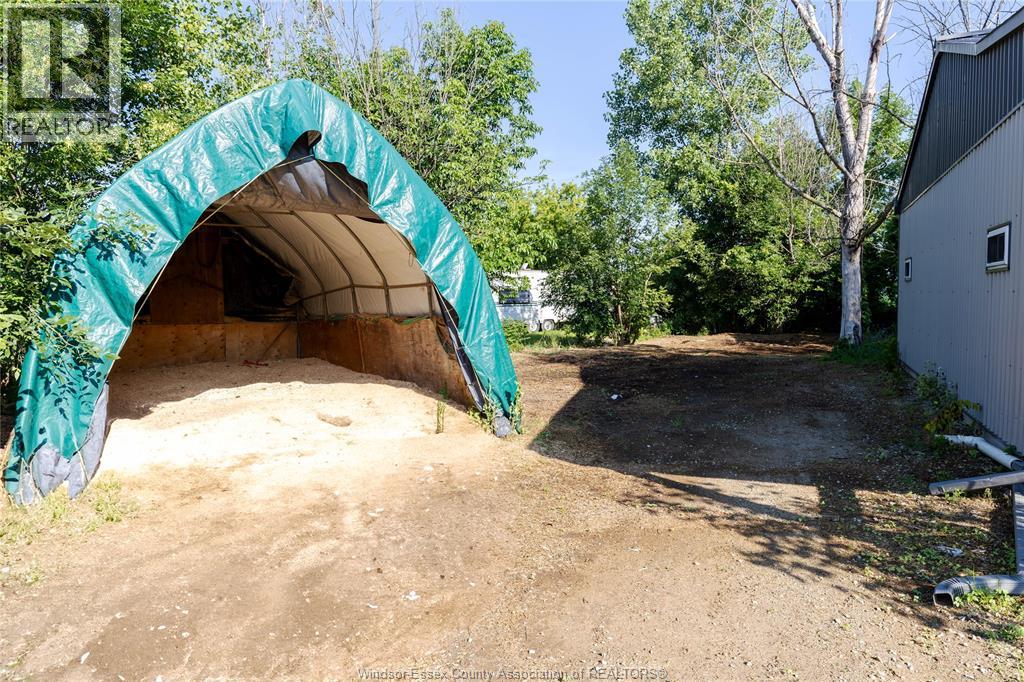 8510 Baseline, Windsor, Ontario  N0R 1K0 - Photo 16 - 25021349