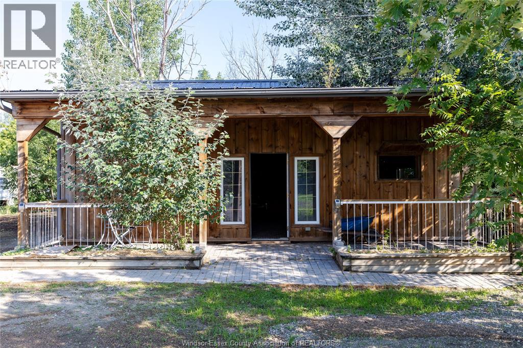 8510 Baseline, Windsor, Ontario  N0R 1K0 - Photo 17 - 25021349