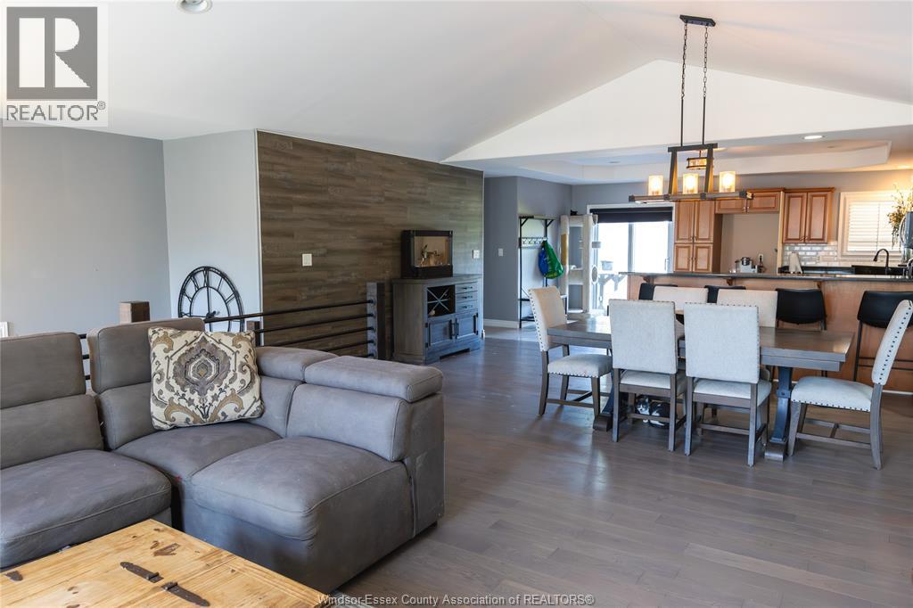 8510 Baseline, Windsor, Ontario  N0R 1K0 - Photo 30 - 25021349