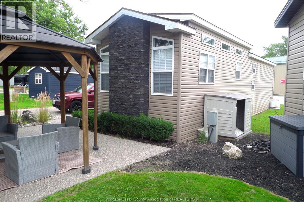 981 County Rd 2 Unit# 700, Lakeshore, Ontario  N8L 1B4 - Photo 4 - 25021860