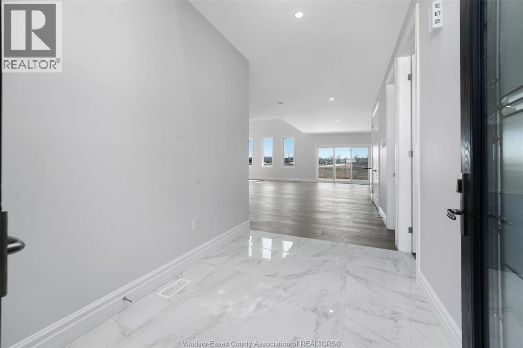 85 Kingsbridge, Amherstburg, Ontario  N9V 0G8 - Photo 7 - 25024309