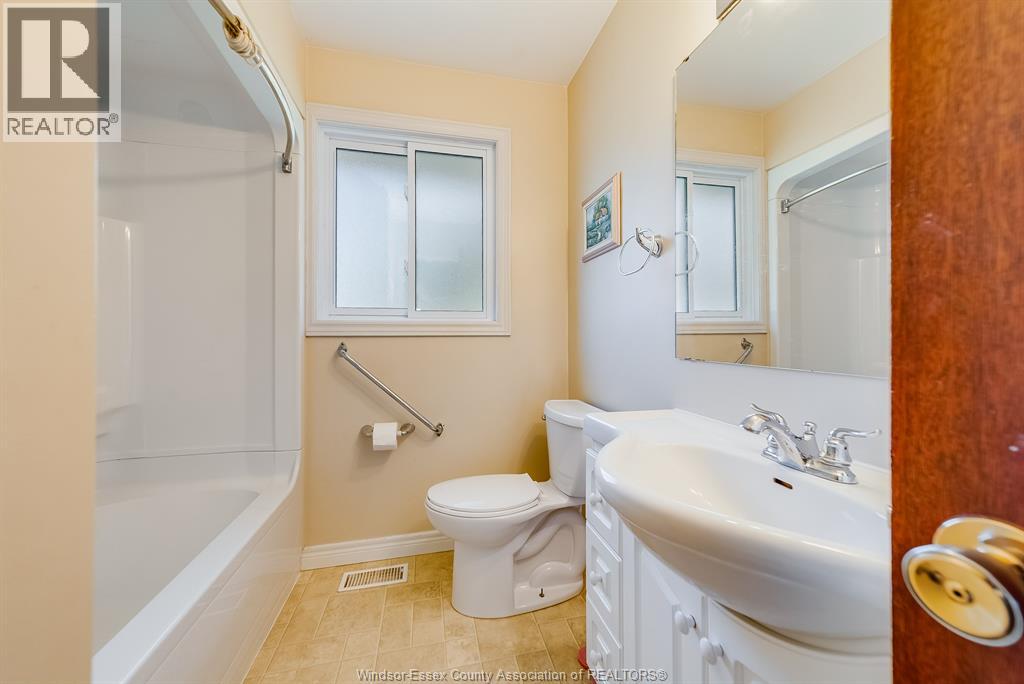 127 Coverdale Street, Chatham, Ontario  N7L 2V1 - Photo 13 - 25024934