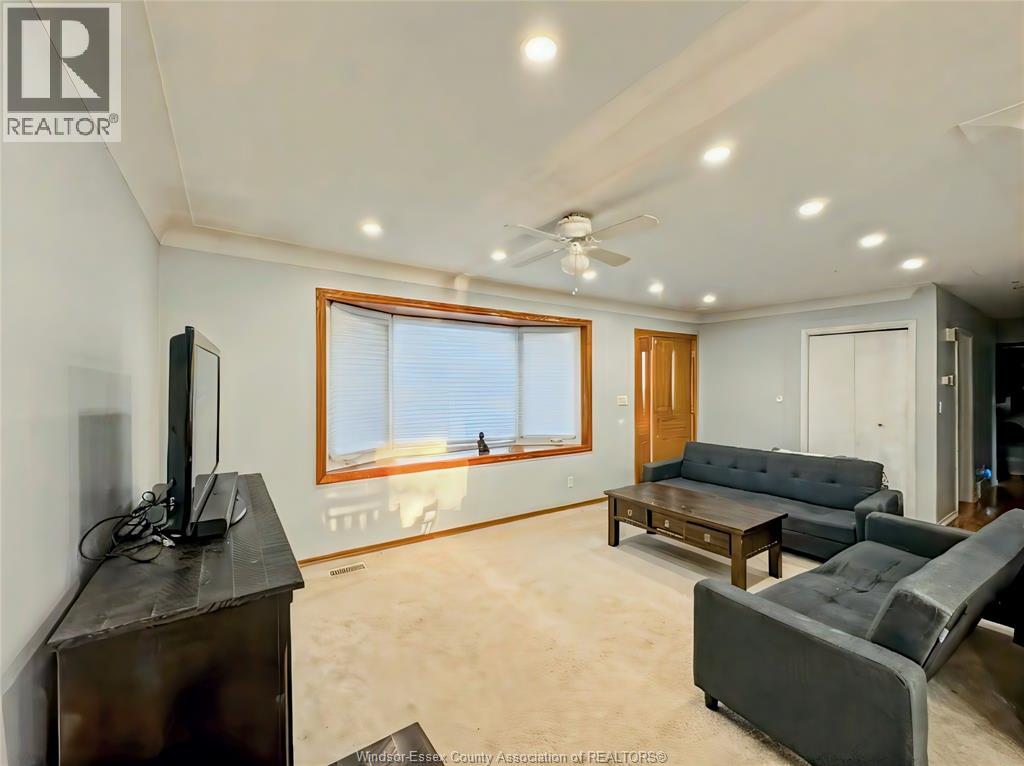 541 Lakeview Avenue, Windsor, Ontario  N8P 1E1 - Photo 5 - 25025078