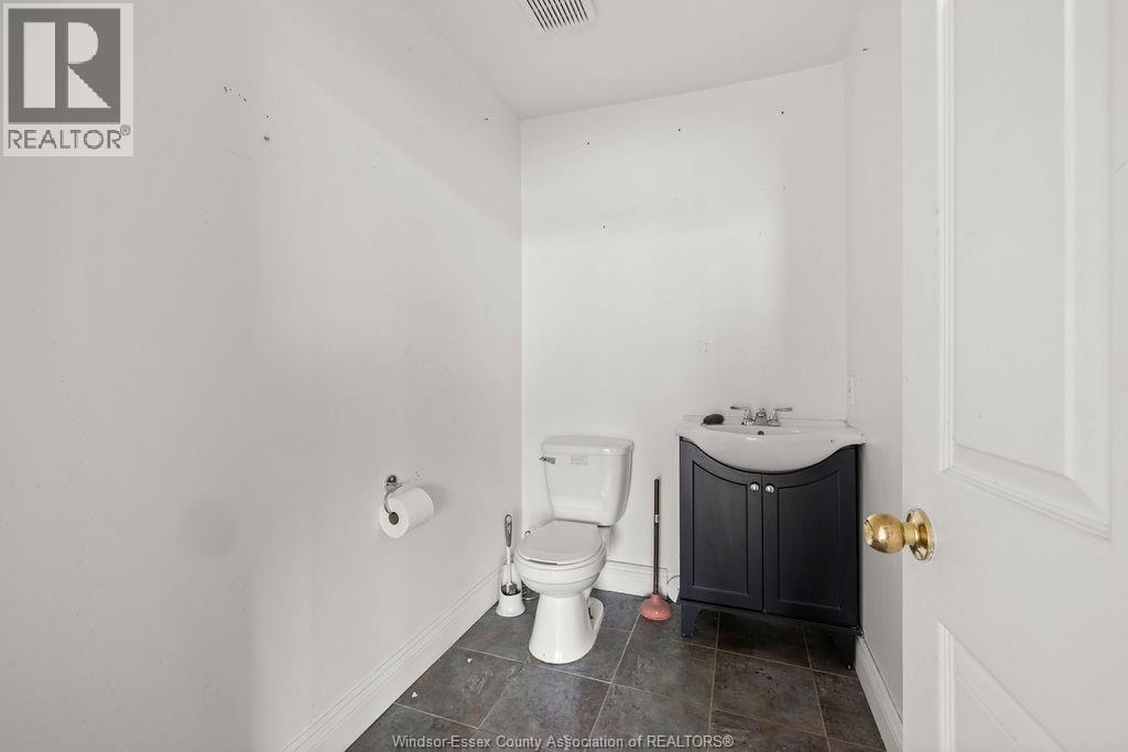 5869 Tecumseh Road East, Windsor, Ontario  N8T 1E1 - Photo 13 - 25025133