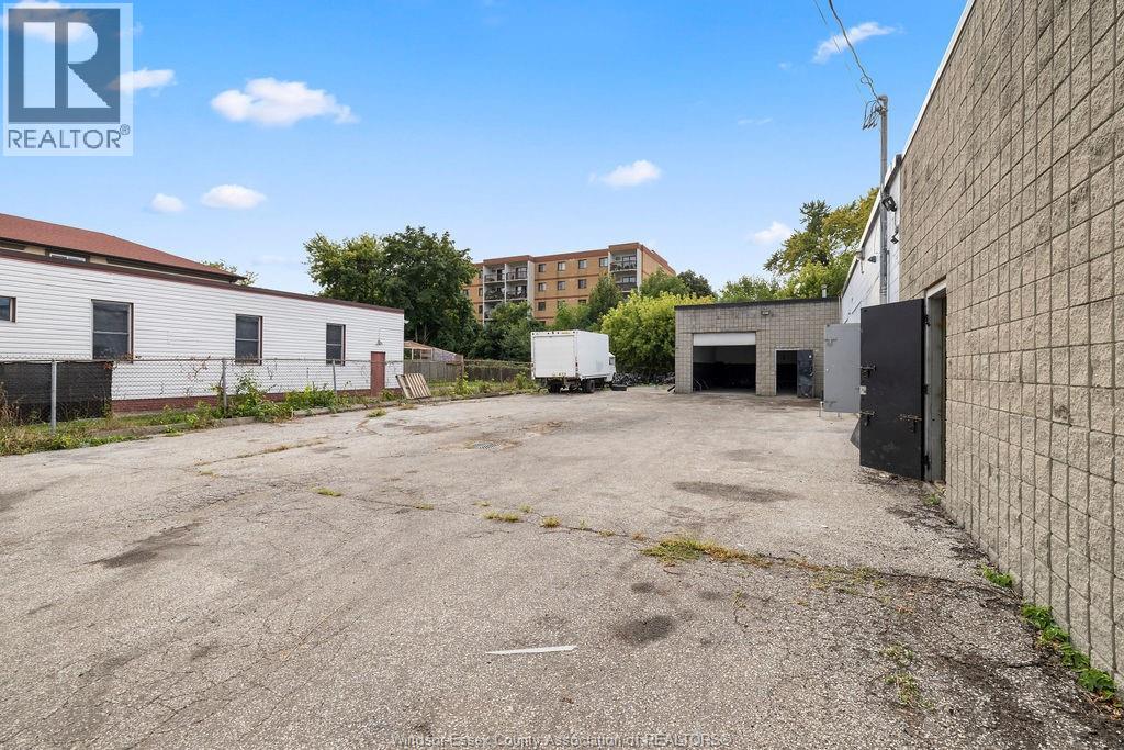 5869 Tecumseh Road East, Windsor, Ontario  N8T 1E1 - Photo 5 - 25025133