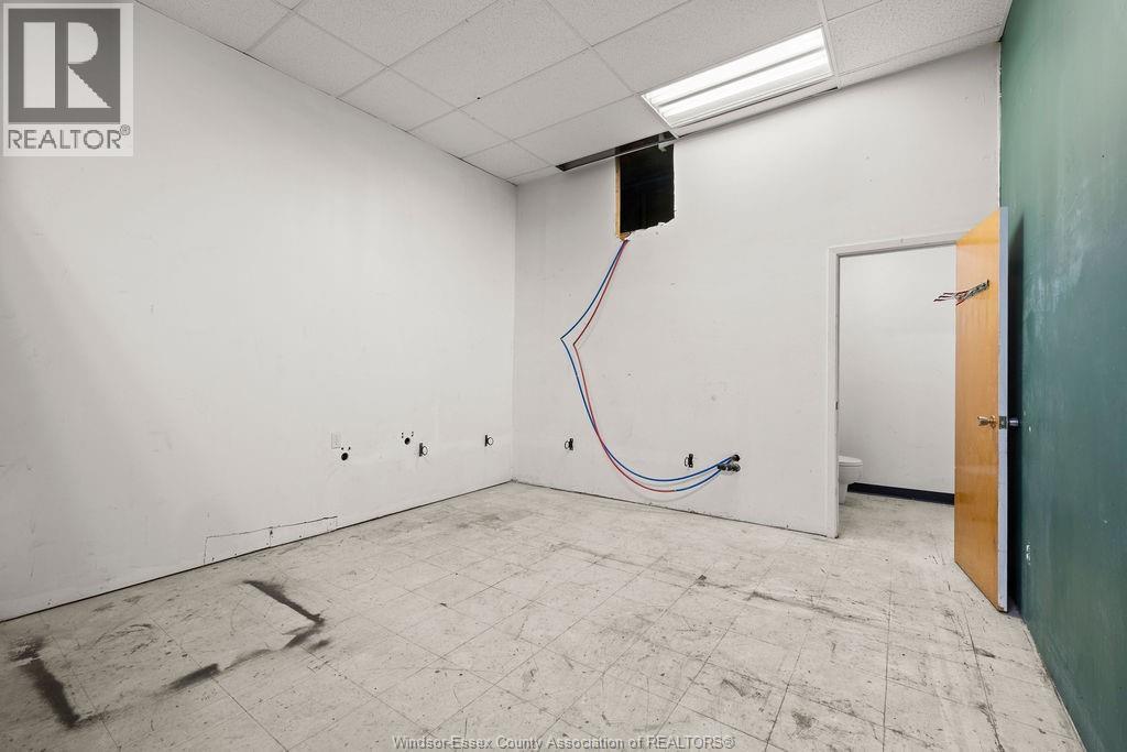 5869 Tecumseh Road East, Windsor, Ontario  N8T 1E1 - Photo 7 - 25025133