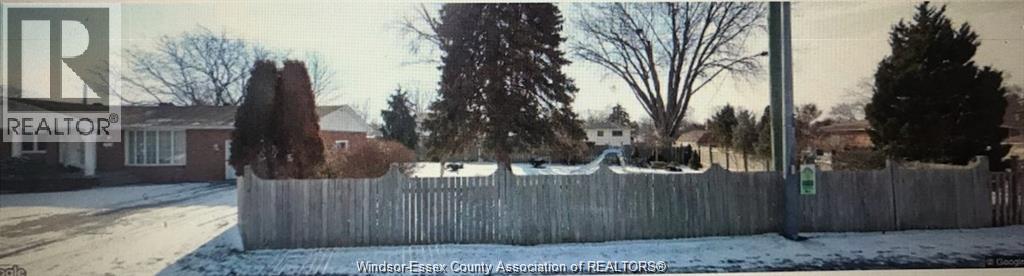 737 Cabana Road East, Windsor, Ontario  N9G 1A7 - Photo 3 - 25025531