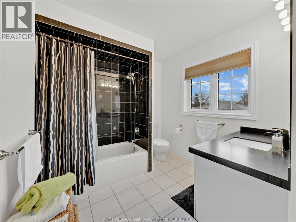 137 Seymour Crescent, Lakeshore, Ontario  N8N 4X9 - Photo 32 - 25026101