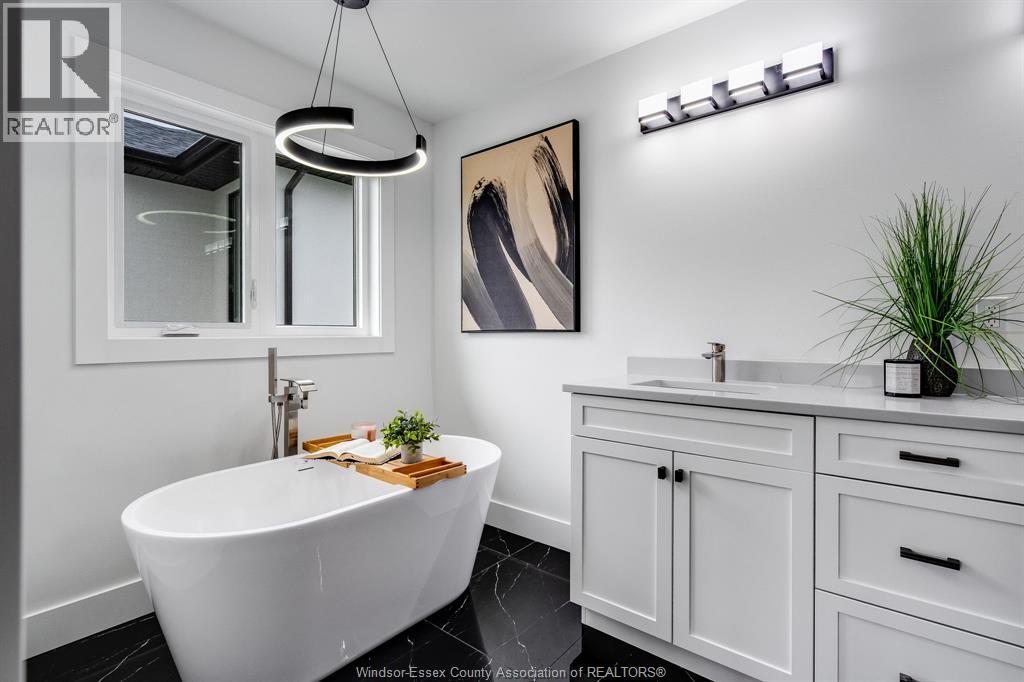 8323 Annie, Mcgregor, Ontario  N0R 1J0 - Photo 35 - 25026409