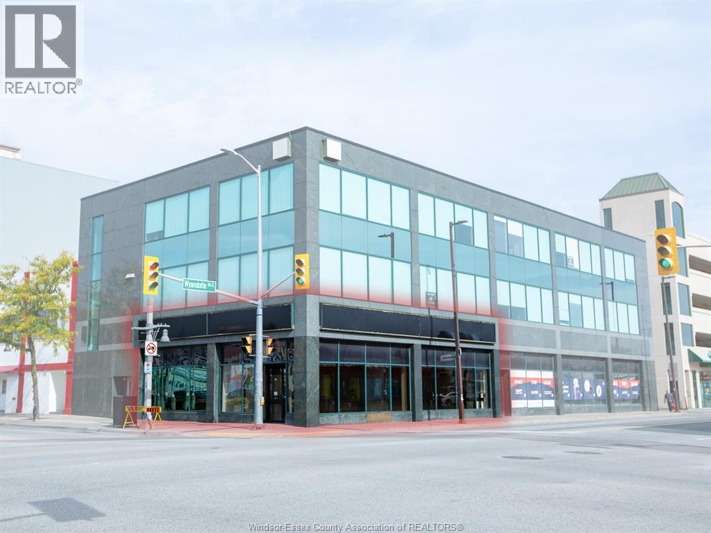 596 Ouellette Avenue, Windsor, Ontario   - Photo 2 - 25026578