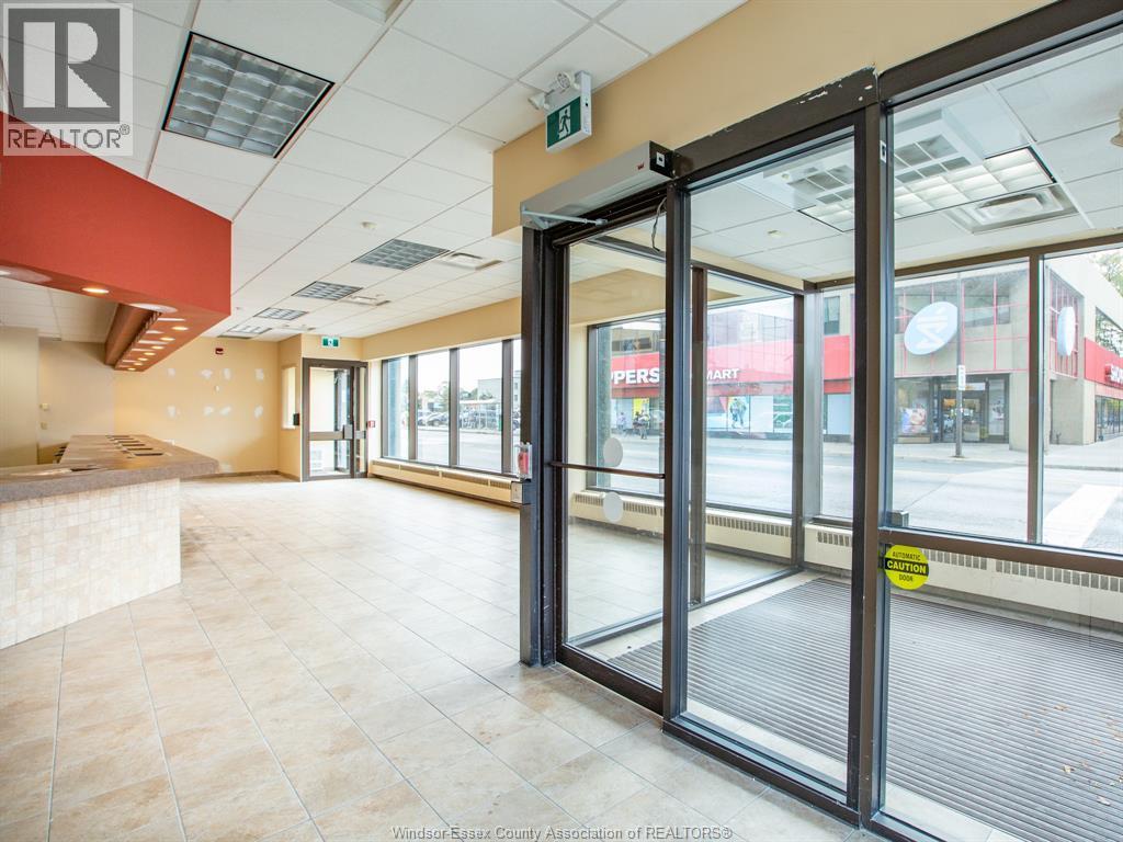 596 Ouellette Avenue, Windsor, Ontario   - Photo 6 - 25026578