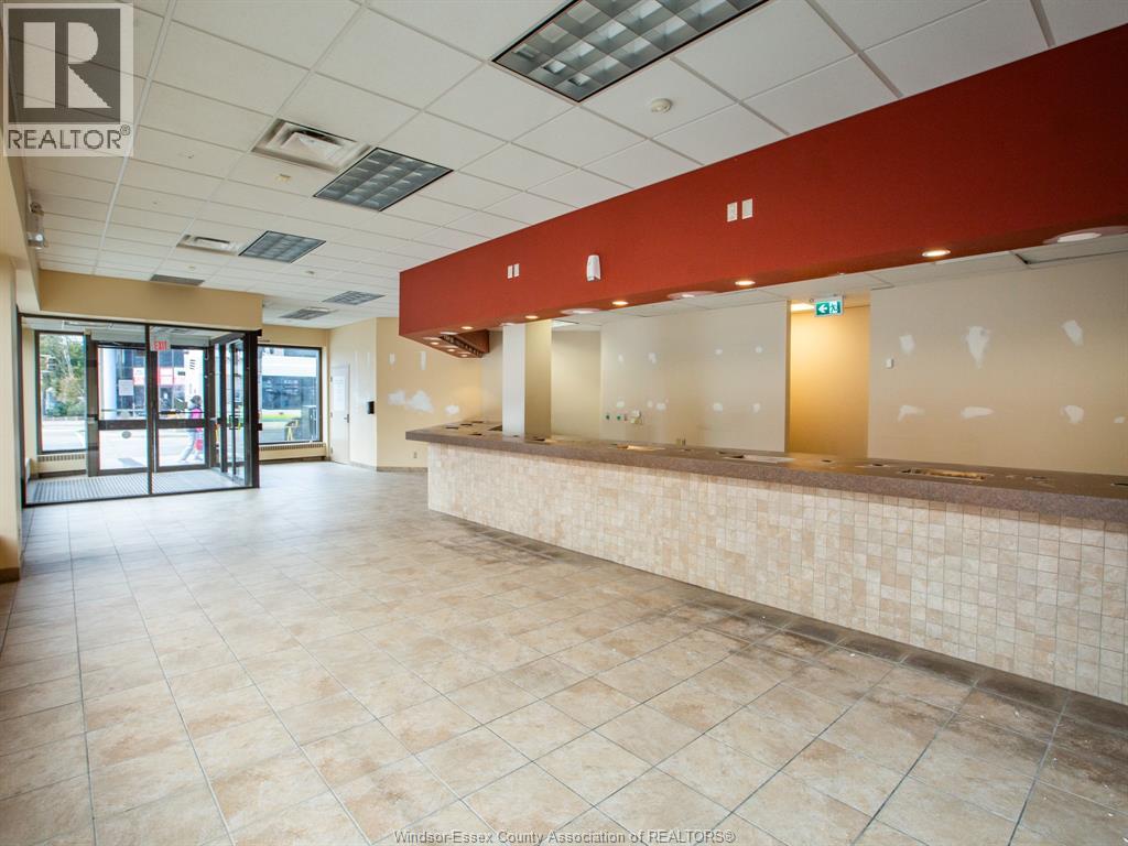 596 Ouellette Avenue, Windsor, Ontario   - Photo 8 - 25026578