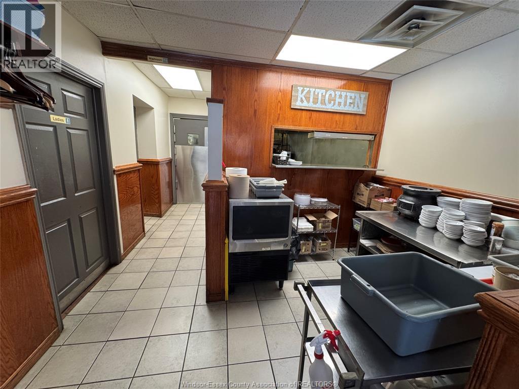 1 Talbot Street East, Leamington, Ontario  N8H 1L1 - Photo 14 - 25026600