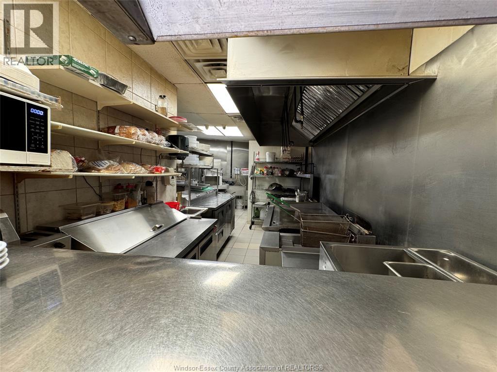 1 Talbot Street East, Leamington, Ontario  N8H 1L1 - Photo 15 - 25026600