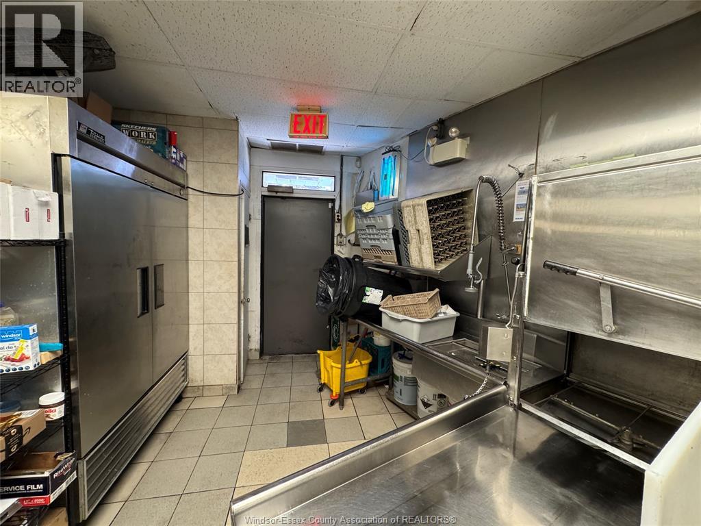 1 Talbot Street East, Leamington, Ontario  N8H 1L1 - Photo 17 - 25026600