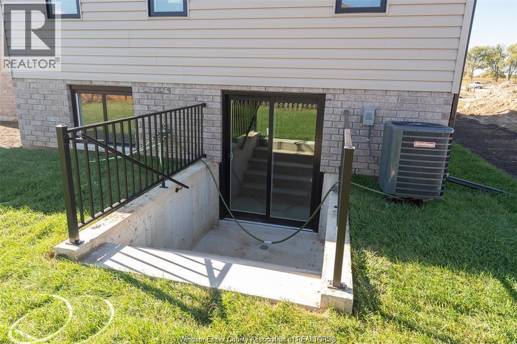 71 Fenceline, Chatham, Ontario  N7M 0V7 - Photo 10 - 25027075