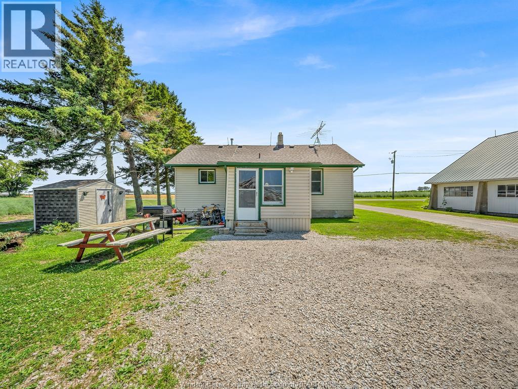 1598 Gore, Harrow, Ontario  N0R 1G0 - Photo 13 - 25027029