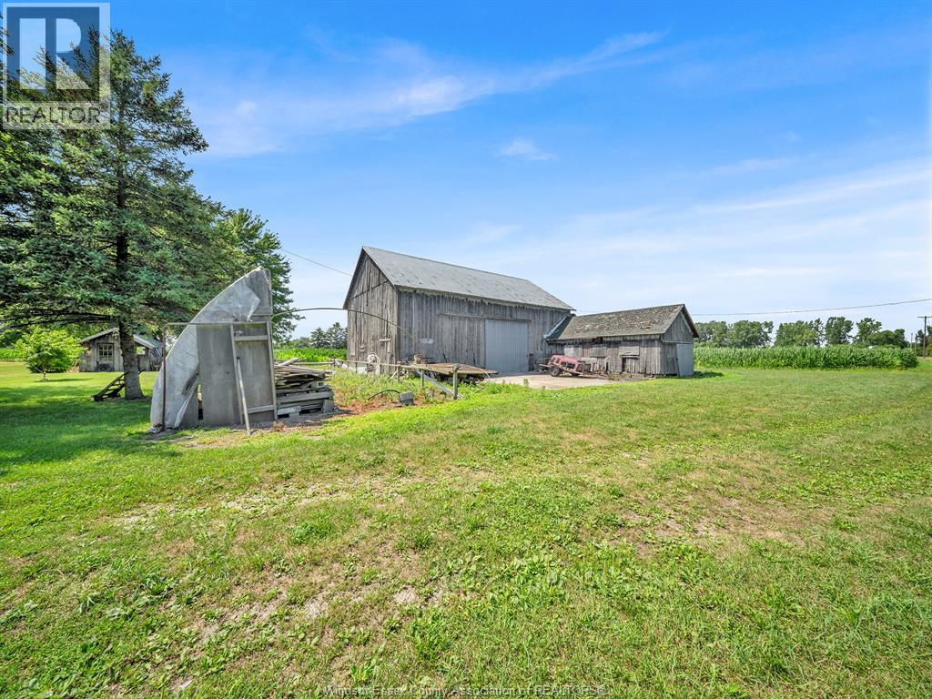 1598 Gore, Harrow, Ontario  N0R 1G0 - Photo 16 - 25027029