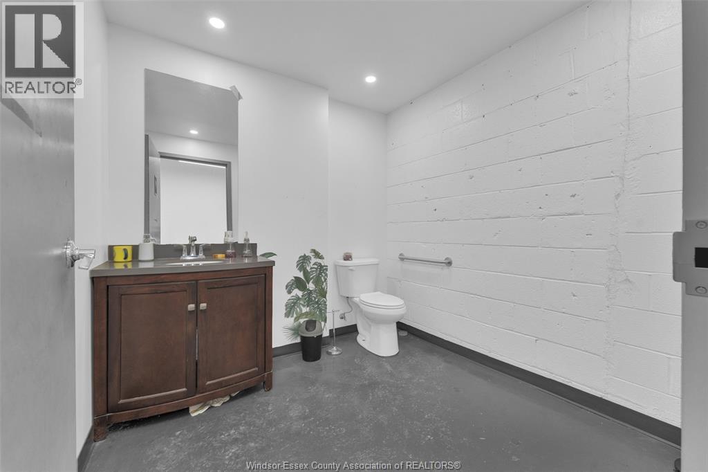 1005 Walker Road Unit# B & C, Windsor, Ontario  N8Y 2N6 - Photo 11 - 25027278