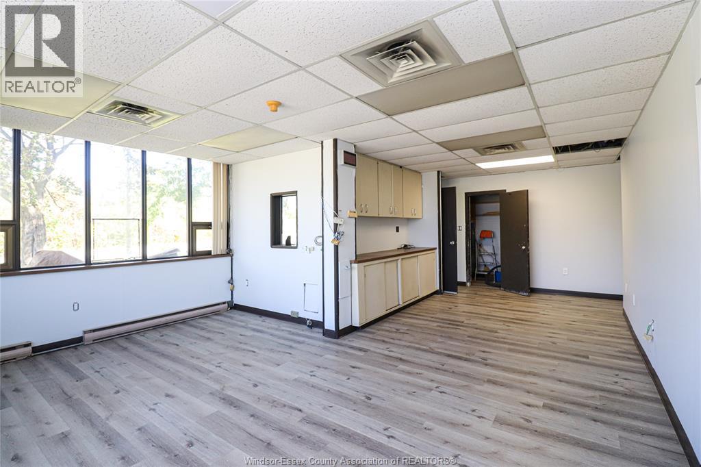 2130 South Pacific Avenue Unit# 2, Windsor, Ontario  N8X 2A3 - Photo 9 - 25027287