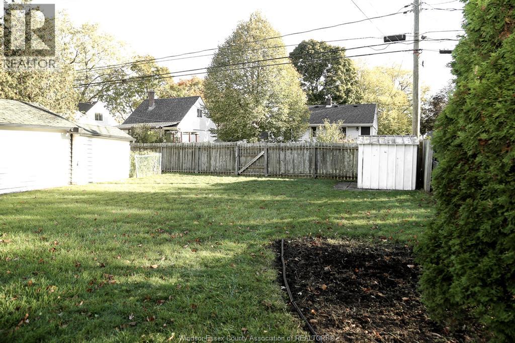 1922 Central, Windsor, Ontario  N8W 4H9 - Photo 17 - 25027682