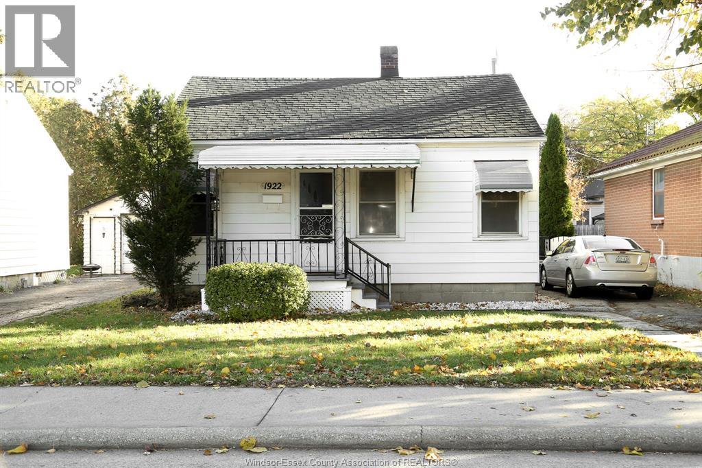 1922 Central, Windsor, Ontario  N8W 4H9 - Photo 2 - 25027682