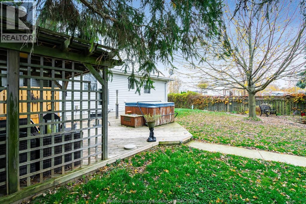 6121 Emerson Avenue, Lakeshore, Ontario  N0P 1J0 - Photo 38 - 25027806