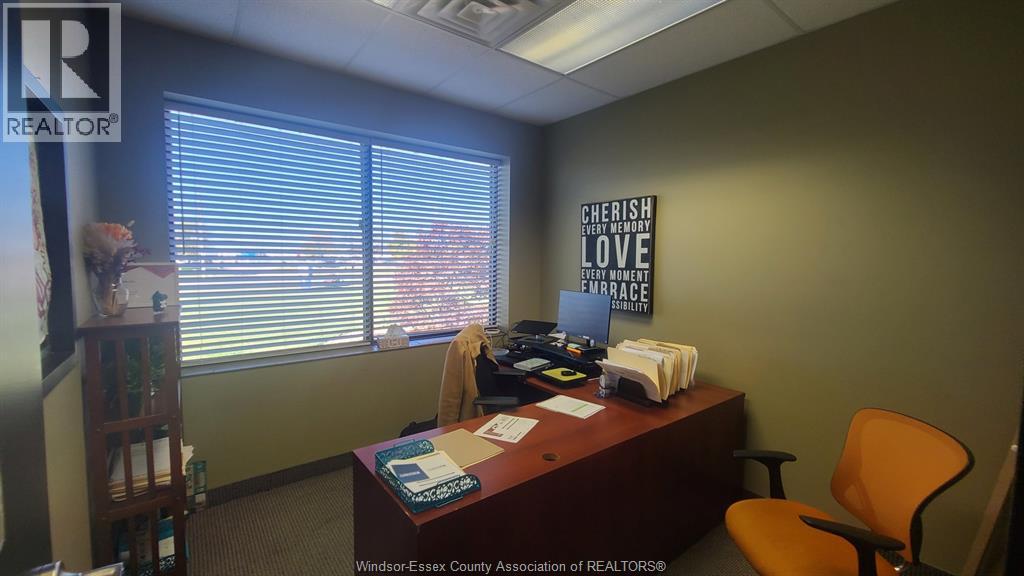 4960 Walker Road Unit# 2, Tecumseh, Ontario  N0R 1L0 - Photo 17 - 25027431