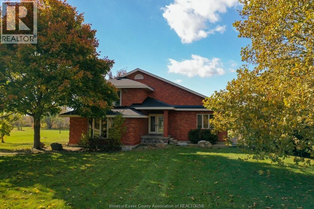 2495 Division Road North, Kingsville, Ontario  N9Y 2E5 - Photo 2 - 25028053