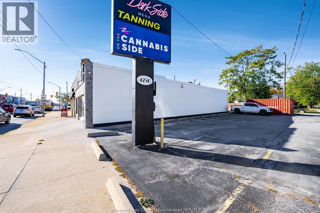 4756 Tecumseh Road, Windsor, Ontario  N8T 1B7 - Photo 2 - 25028189