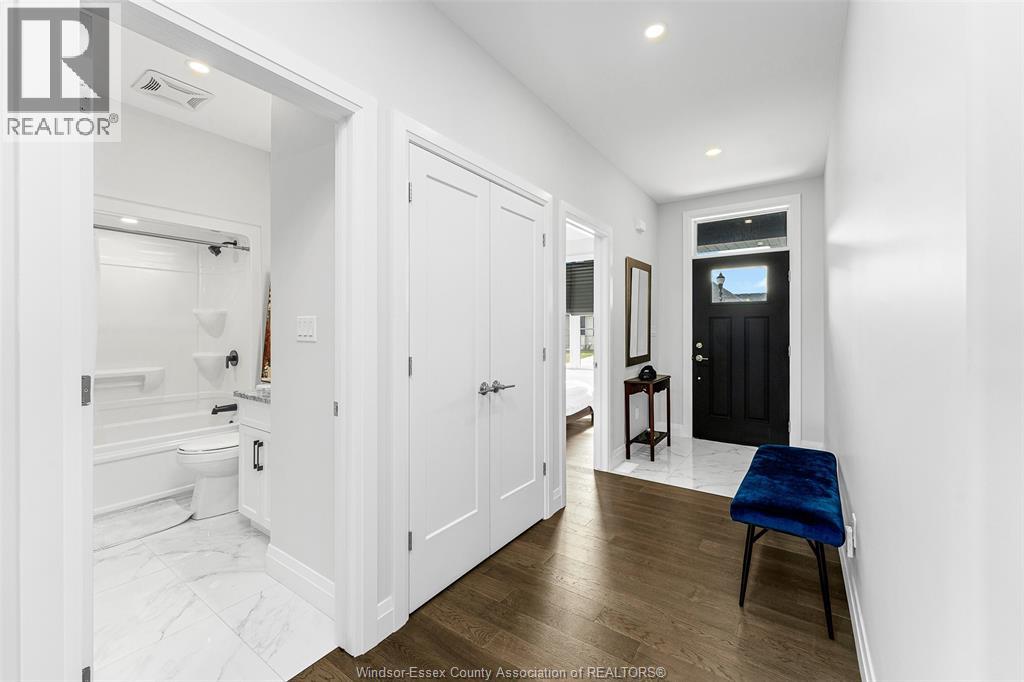 2398 Barkley, Windsor, Ontario  N8P 0E9 - Photo 3 - 25028974