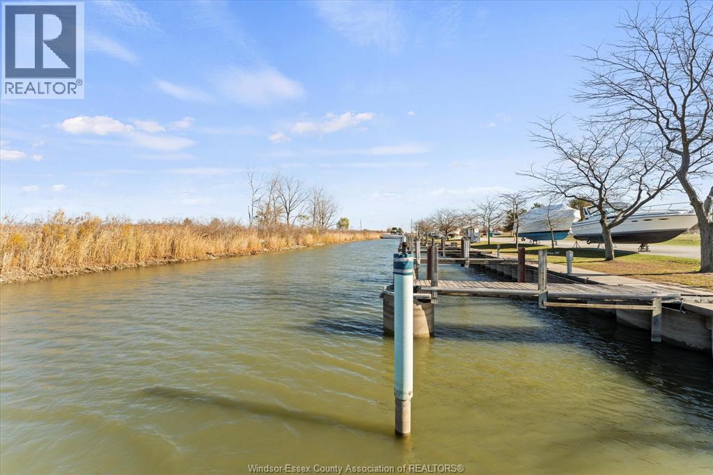 1500 Front Road North, Amherstburg, Ontario  N9V 3R3 - Photo 9 - 25028981