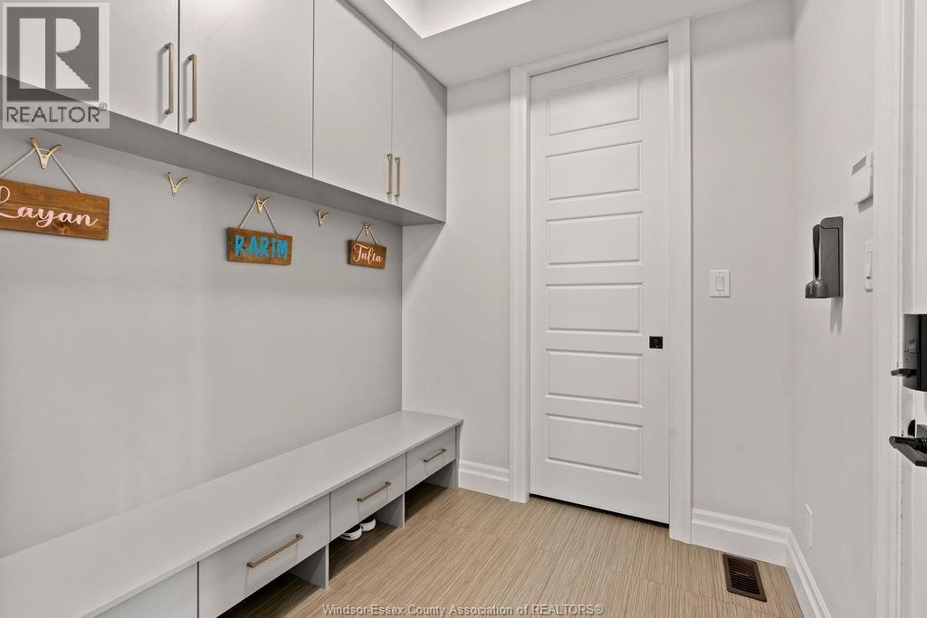 258 Xavier Circle, Lakeshore, Ontario  N8N 0J3 - Photo 10 - 25029039