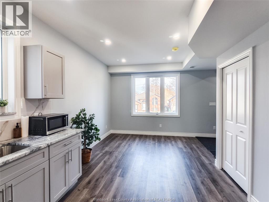 1013-1015 California Avenue, Windsor, Ontario  N9B 2Z5 - Photo 3 - 25029210