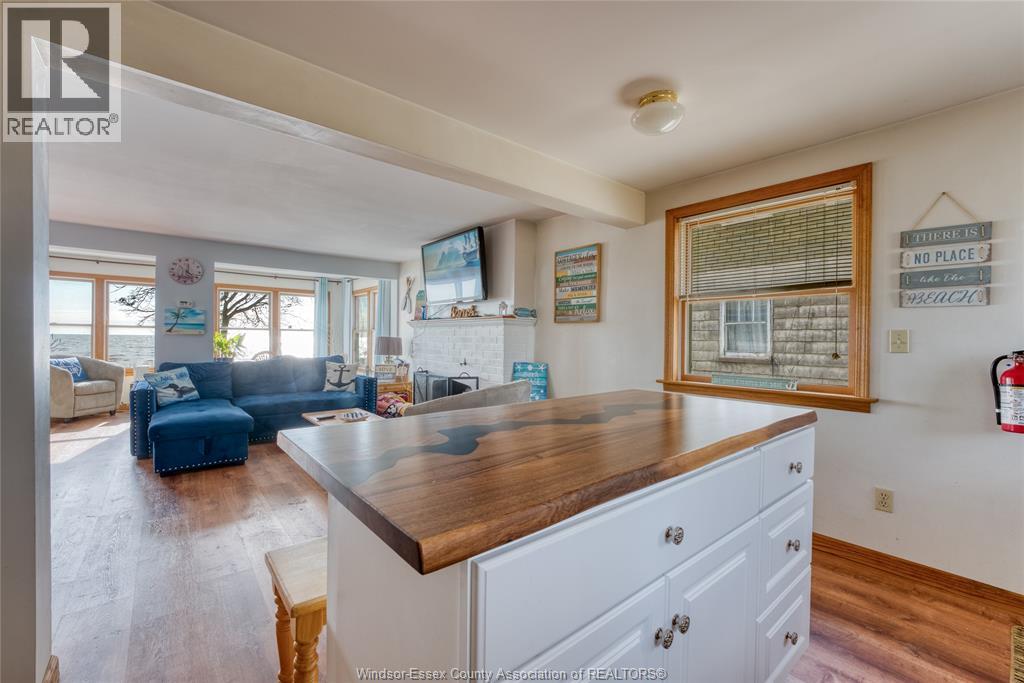 1049 Heritage Road, Kingsville, Ontario  N9Y 2E6 - Photo 10 - 25029317