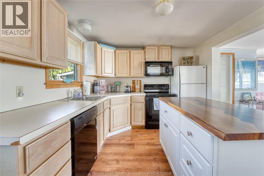 1049 Heritage Road, Kingsville, Ontario  N9Y 2E6 - Photo 12 - 25029317