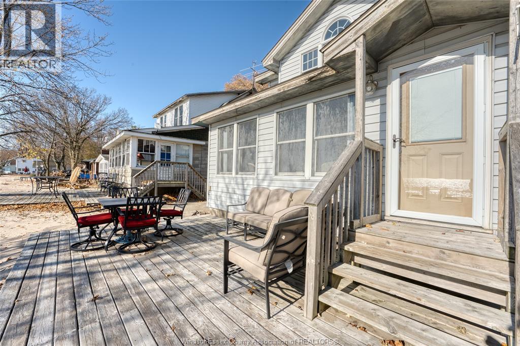 1049 Heritage Road, Kingsville, Ontario  N9Y 2E6 - Photo 22 - 25029317