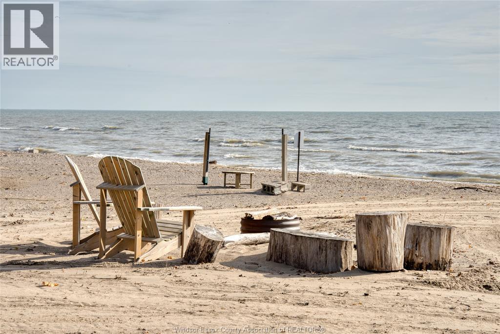 1049 Heritage Road, Kingsville, Ontario  N9Y 2E6 - Photo 34 - 25029317