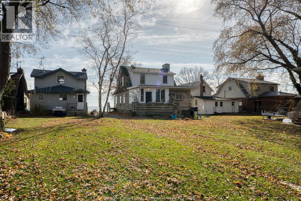 1049 Heritage Road, Kingsville, Ontario  N9Y 2E6 - Photo 36 - 25029317